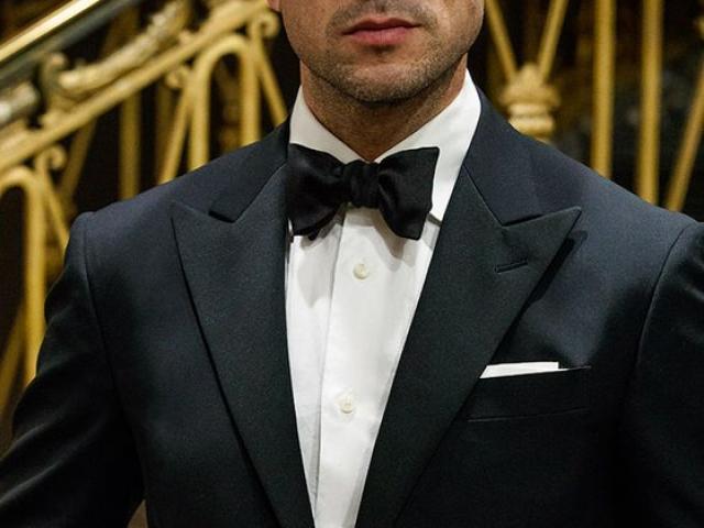 Thời trang - Nơ từng là vật bất ly thân của quý ông trước khi được phụ nữ yêu thích