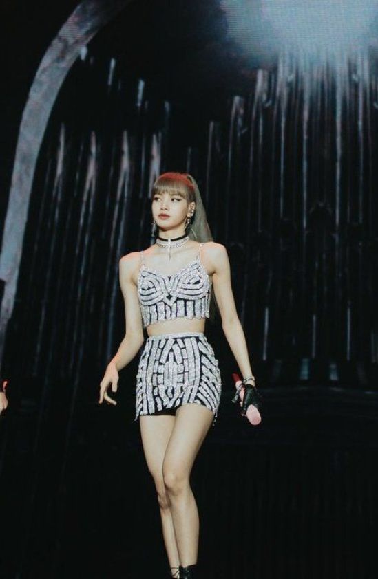 Khi tìm kiếm tỉ lệ cơ thể 1:9 công cụ tìm kiếm cho ra kết quả đầu tiên là Lisa.