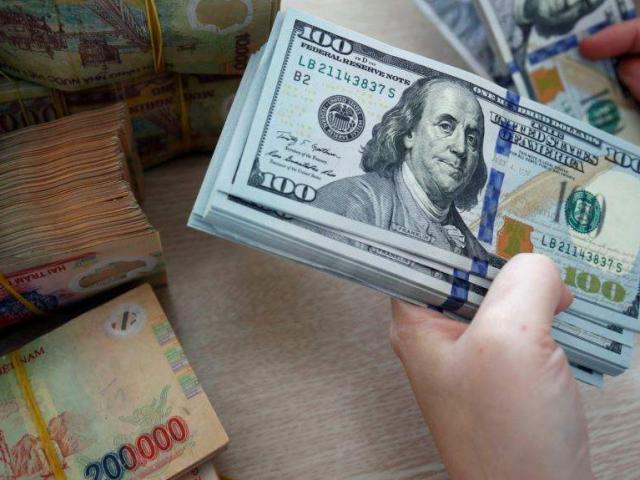 Tỷ giá USD hôm nay 25/4: Bất ngờ quay đầu giảm, 1 USD bằng bao nhiêu tiền Việt Nam?