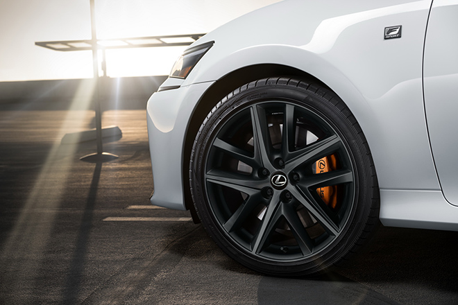 Lexus ra mắt GS Black Line 2020 cạnh tranh với BMW 5-Series và E-Class - 2