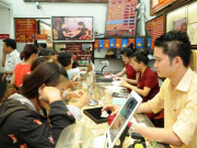 Kinh doanh - Giá vàng hôm nay 25/4: Tiền bung ra ồ ạt do Covid-19, vàng tiếp tục tăng phi mã