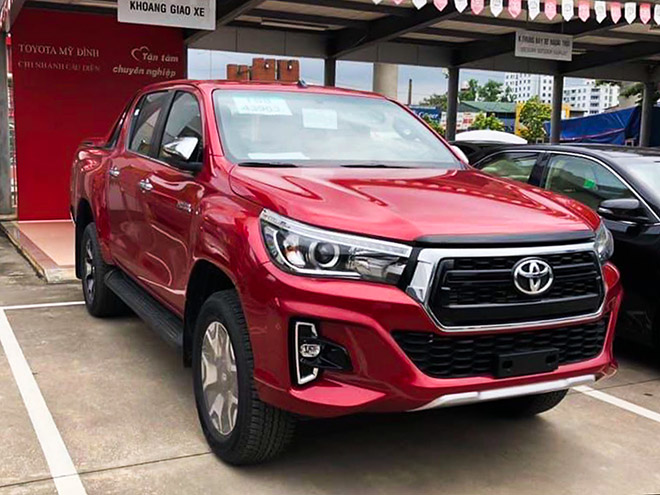 Xe bán tải Toyota Hilux phiên bản nâng cấp sắp được ra mắt - 8