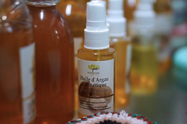 Mức giá bán hiện nay của dầu argan là 44 USD/100ml tức khoảng 440 USD/lít &#40;~10 triệu đồng&#41;.