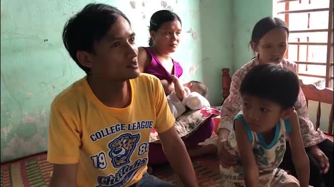 Đi mua ve chai, phát hiện 180 triệu đồng và 1,3 cây vàng nên đem trả lại người mất