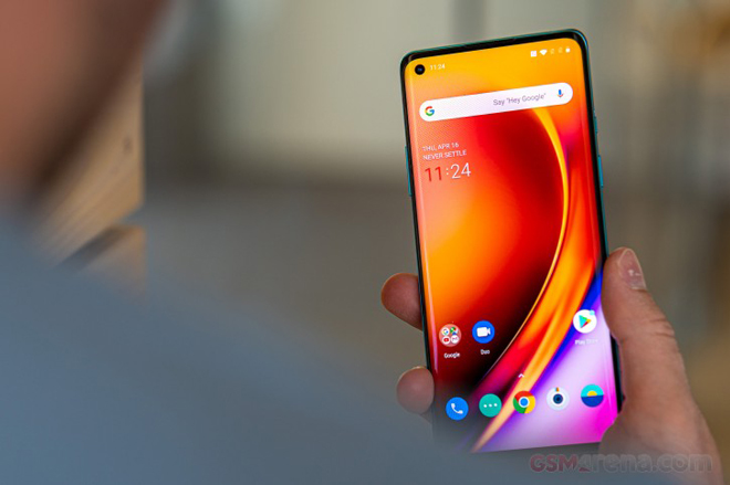 OnePlus 8 và OnePlus 8 Pro "cháy hàng" khi mở bán - 2