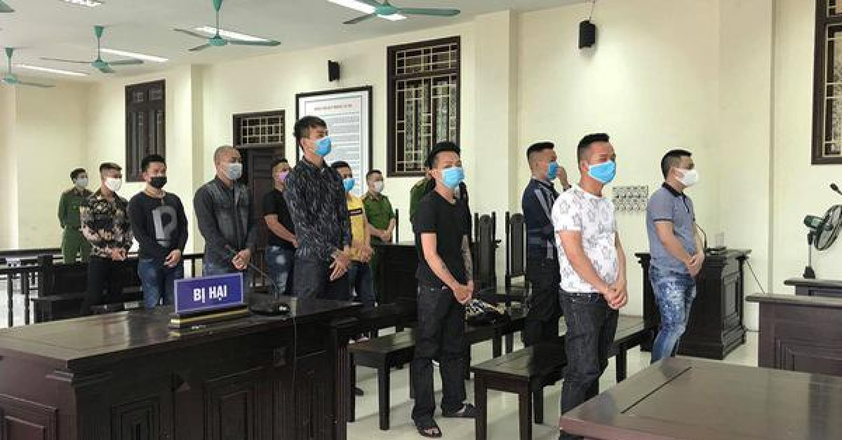 Pháp luật - Tạm hoãn tòa xử con nuôi Đường "Nhuệ" và đồng bọn đánh gãy chân nam thanh niên
