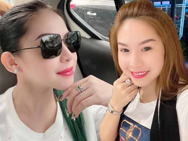 Ca nhạc - MTV - Nữ ca sỹ hát đám ma, đám cưới cát xê "bèo" bỗng nổi tiếng được tặng cả xe hơi