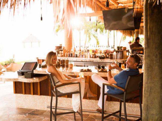 Du lịch - 15 quán bar nổi tiếng dành cho người mê đồ uống mùa hè