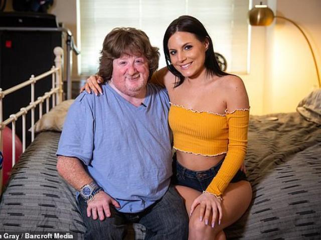 Bạn trẻ - Cuộc sống - Bất chấp yêu chàng trai 1m47, hơn mình 28 tuổi, cô gái nóng bỏng bị mang tiếng "đào mỏ"