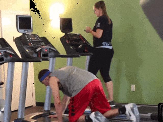 Tranh vui - Thót tim với những tình huống khó tin của các quý ông trong phòng gym