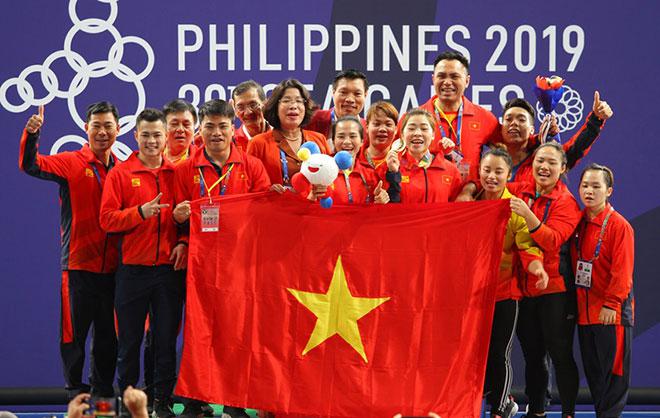 Đội tuyển cử tạ Việt Nam được kỳ vọng sẽ mang về thành công cho thể thao Việt Nam tại Olympic tới.
