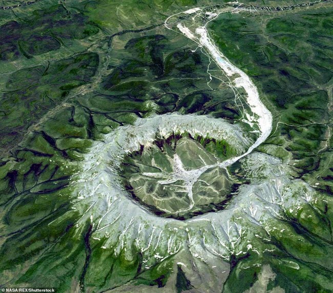 Explore the “treasure mountain”34; Mystery in Siberia - 2