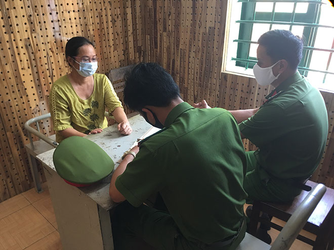 Cơ quan điều tra lấy lời khai Nguyễn Thị Luyến.