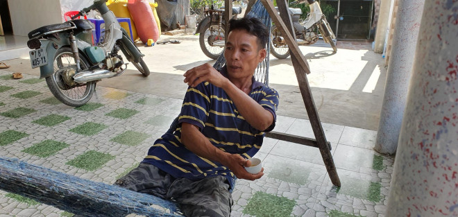Ông Đoàn Công Minh cho rằng cha mình đâm mình trước
