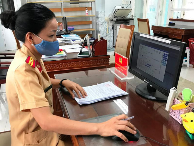 Sửa luật để dân dễ nộp phạt giao thông qua mạng - 2