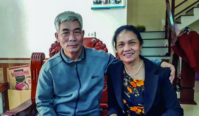 Ông Phùng Bá Điền cùng vợ