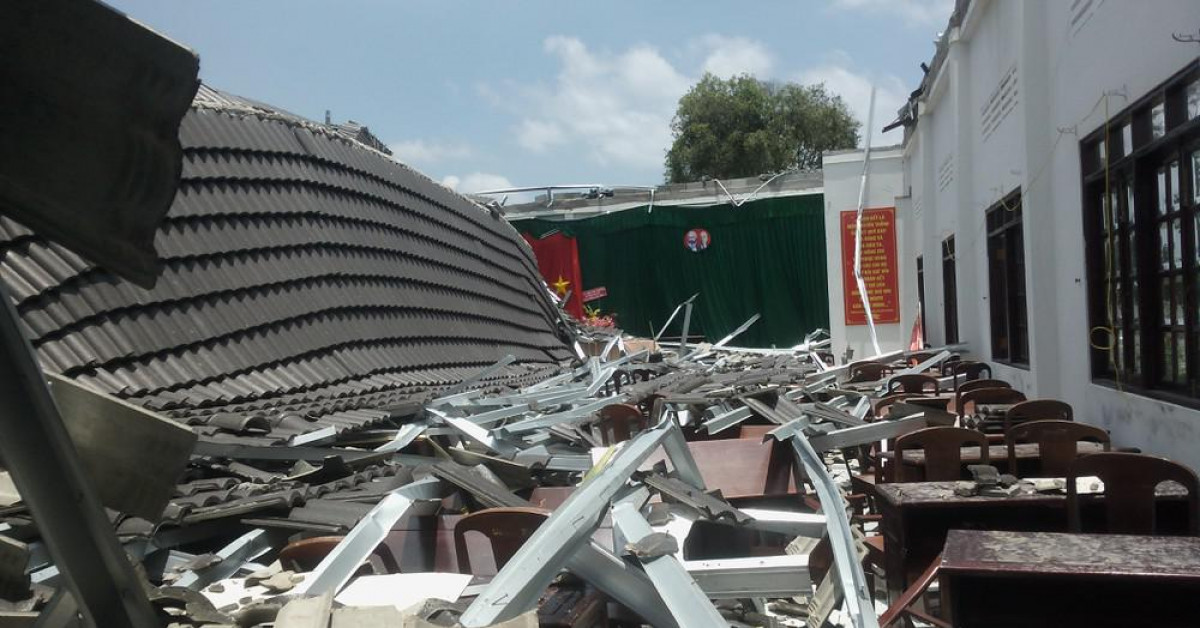 Tin tức trong ngày - Diễn biến mới vụ sập mái hội trường 250 chỗ ngồi ở Hậu Giang