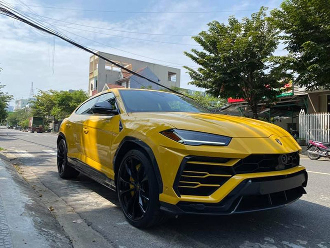 NÓNG: Siêu SUV Lamborghini Urus thứ 10 cập cảng phố biển Đà Nẵng - 3