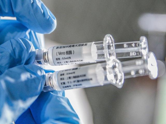 Thế giới - Trung Quốc có thể "chậm chân" trong cuộc đua sản xuất vắc xin Covid-19 vì lý do không ngờ