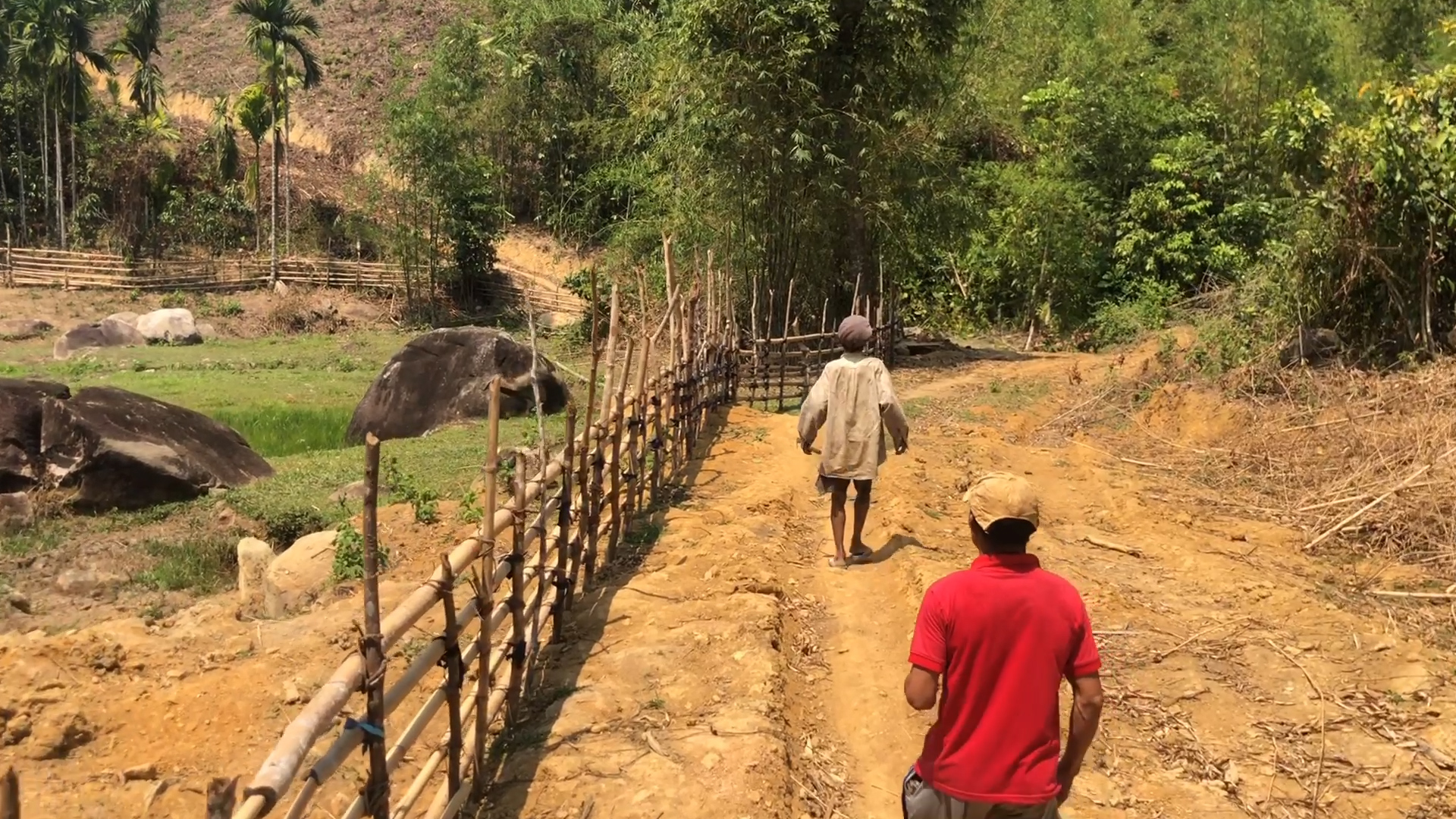 Sau 7 năm về làng, cuộc sống "người rừng" Hồ Văn Lang giờ ra sao? - 3