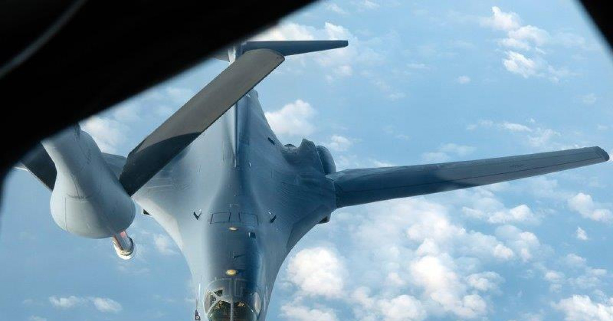 Thế giới - Không quân Mỹ đưa 2 máy bay ném bom B-1 Lancer đến biển Đông