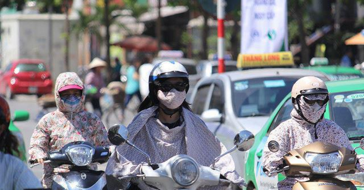 Tin tức trong ngày - Nắng nóng tháng 5 ở miền Bắc, miền Trung gay gắt hơn nhiều năm