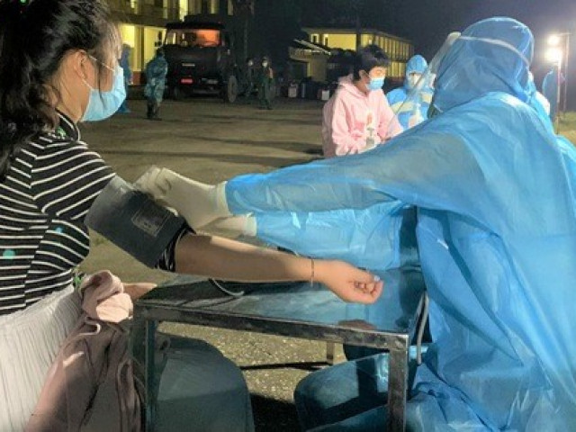 Tin tức trong ngày - Cách ly 273 công dân Việt Nam trở về từ Canada