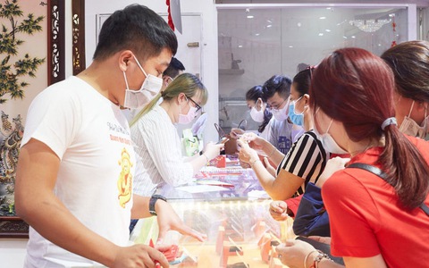 Giá vàng bật tăng trở lại