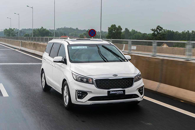 Giá lăn bánh xe minivan KIA Sedona 2020 cập nhật mới nhất - 1