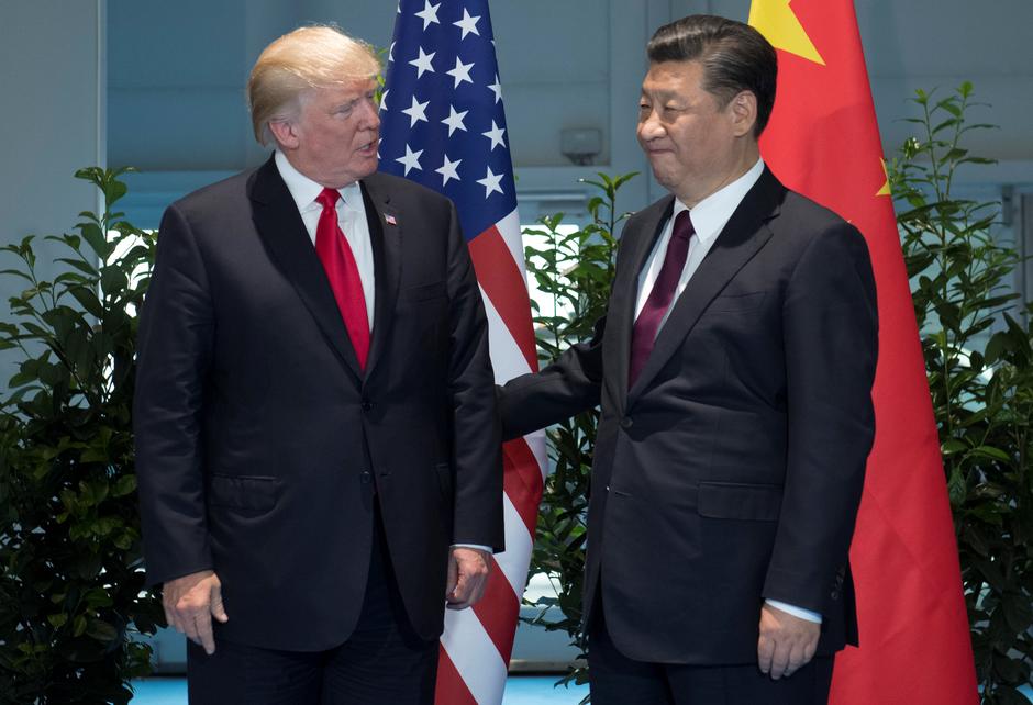 Tổng thống Mỹ Donald Trump (trái) và Chủ tịch Trung Quốc Tập Cận Bình.