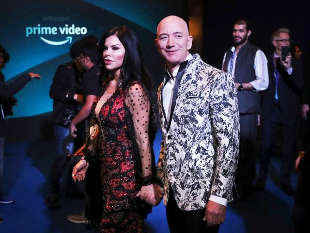 Thế giới - Người giàu nhất thế giới có thêm "tiền tấn" nhờ dịch Covid-19