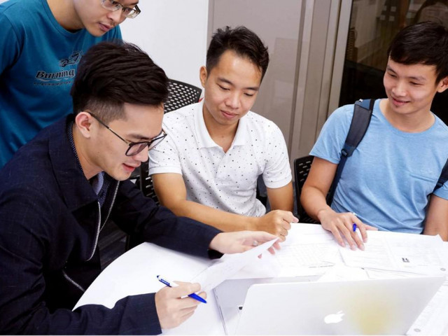 Bạn trẻ - Cuộc sống - Tiến sĩ 9X bảo vệ luận án online