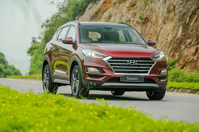 Hyundai Tucson giảm giá mạnh lên tới 70 triệu đồng tại một số đại lý - 1