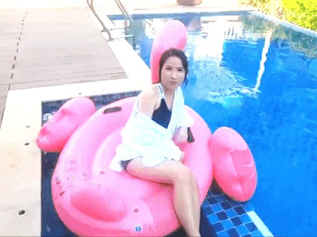 Ca nhạc - MTV - "Thánh nữ nhạc chế" gây bão top 1 YouTube, đến sao hạng A cũng phải kiêng nể