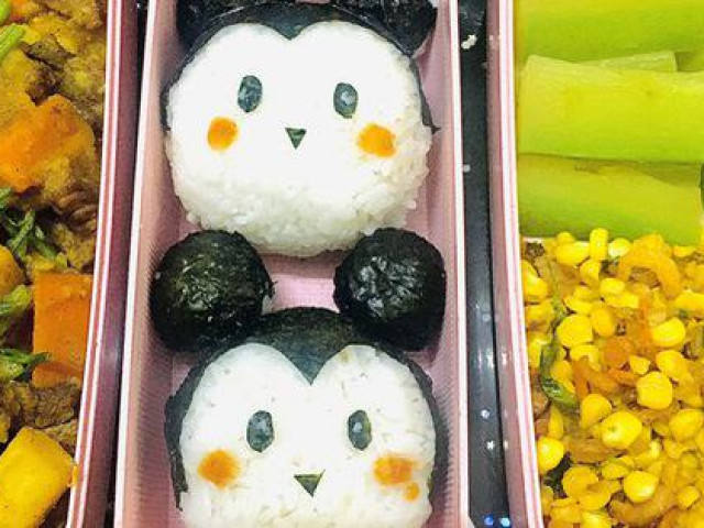 Ẩm thực - Mãn nhãn với những hộp cơm trưa "đẹp không nỡ ăn" của cô vợ đảm dành cho chồng