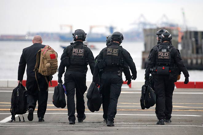 Trong đội hình luôn có một nhóm có mang nhóm máu tương tự Tổng thống, để có thể truyền máu trong những tình huống cấp bách