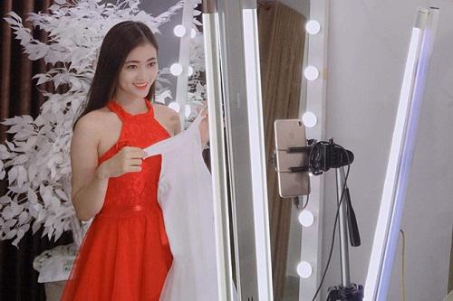 Đằng sau ánh hào nhoáng của xu hướng livestream bán hàng hot nhất hiện nay - 1