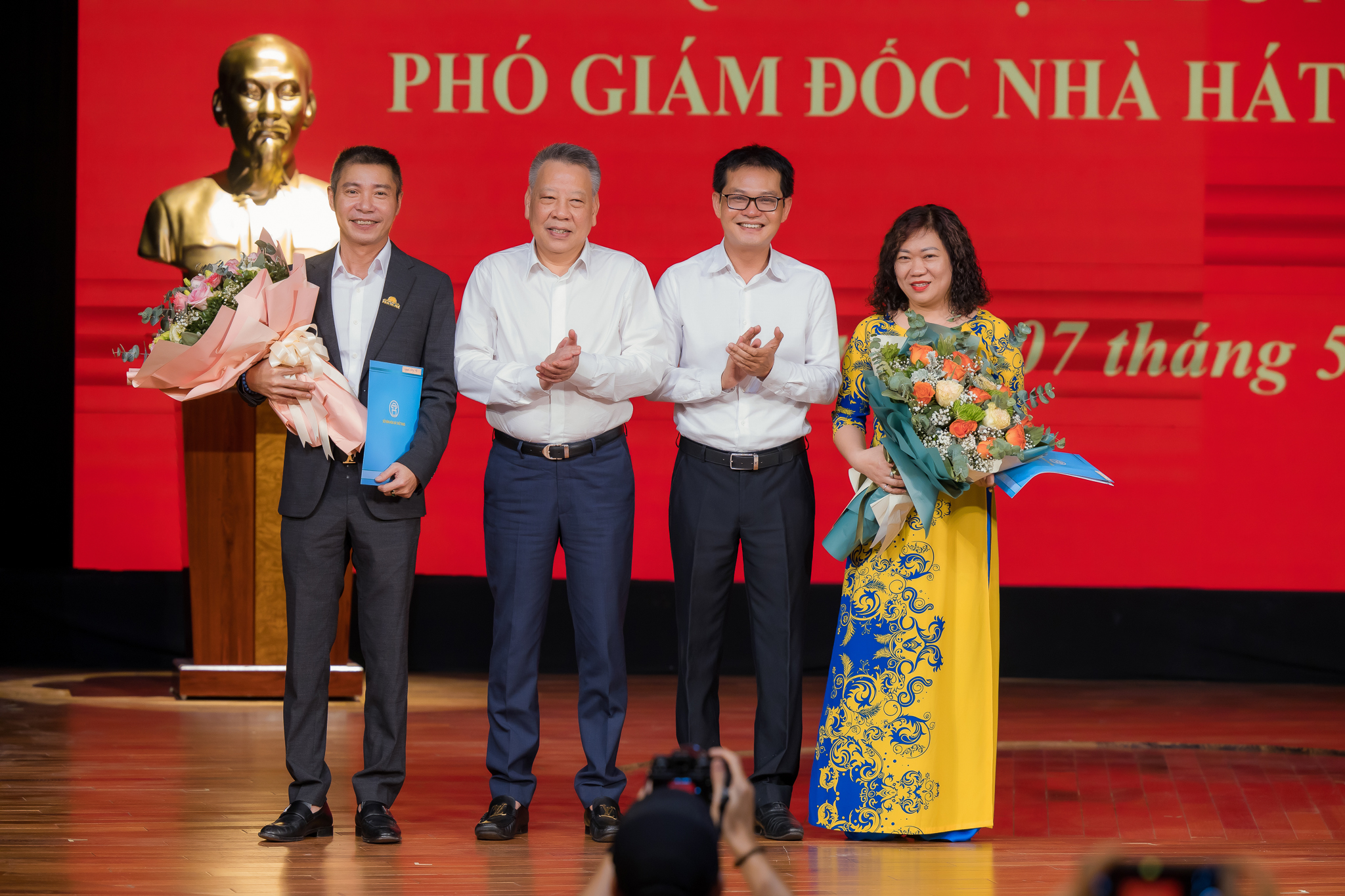 NSND Công Lý nhận quyết định bổ nhiệm chức vụ Phó Giám đốc Nhà hát kịch Hà Nội