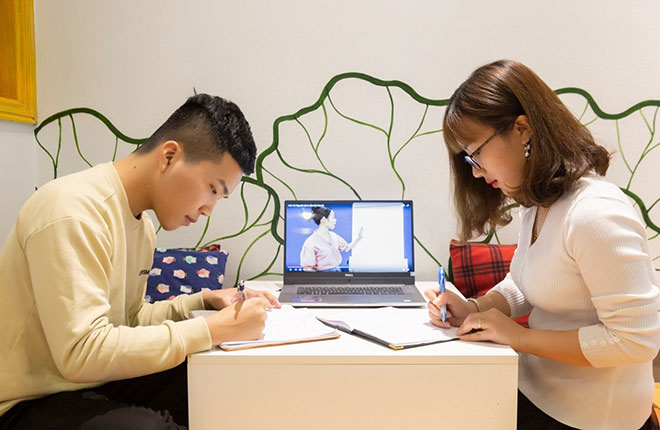 Lớp học livestream bùng nổ trong thời gian giãn cách xã hội