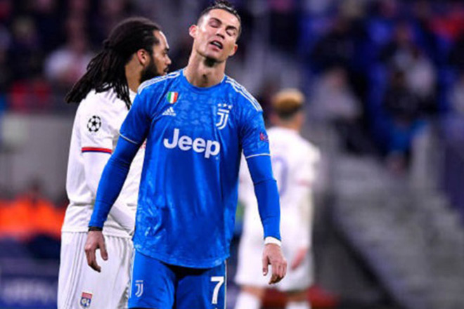 Ronaldo - Juventus lo sốt vó khi Serie A lại có ca nhiễm Covid-19? - 4