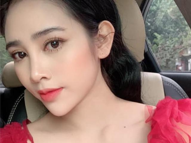 Phim - Mỹ nữ "Đại gia chân đất" gây chú ý vì ngày càng quyến rũ