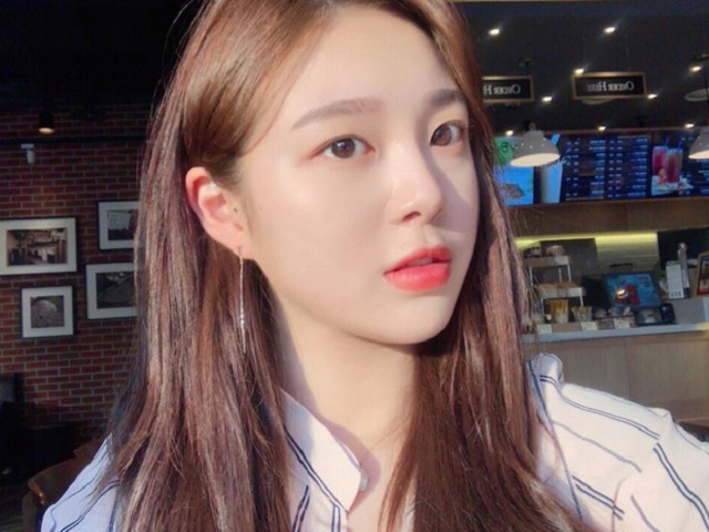 Bạn trẻ - Cuộc sống - Gái xinh tuyên bố thanh niên xăm mình và "kém sang" không có cửa làm quen gây bão