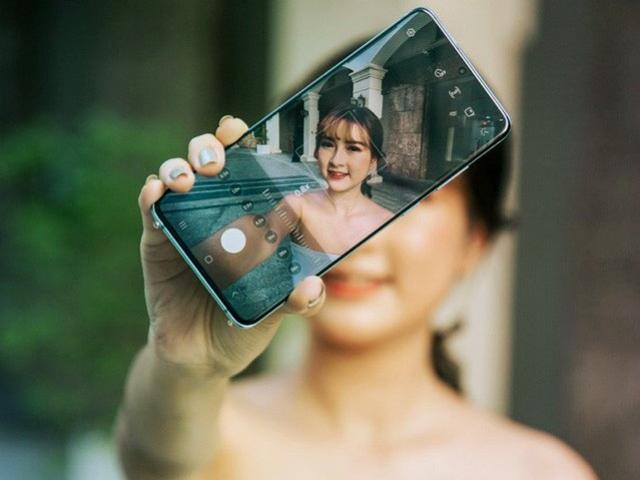 Thời trang Hi-tech - Ba món "siêu to khổng lồ" chỉ mới nghe đến đã toát mồ hôi của Galaxy S20