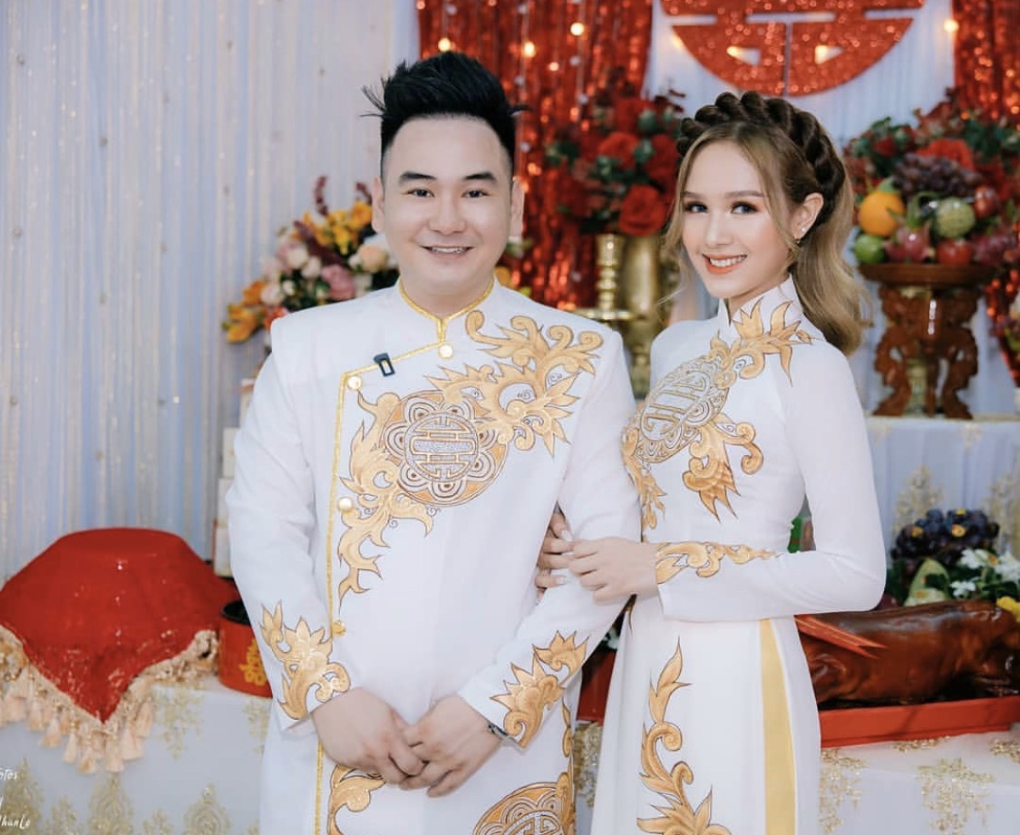 Cuộc sống trái ngược của 2 mỹ nữ làm vợ 2 hot streamer giàu nhất Việt Nam - 2