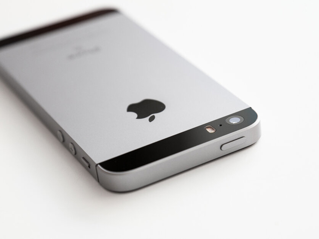 Thời trang Hi-tech - "Sốt xình xịch" iPhone SE 2016 tân trang có giá chỉ hơn 2 triệu đồng