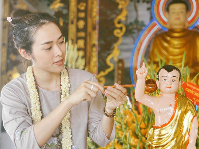 Đời sống Showbiz - Diệp Bảo Ngọc làm điều đặc biệt trong ngày Lễ Phật Đản