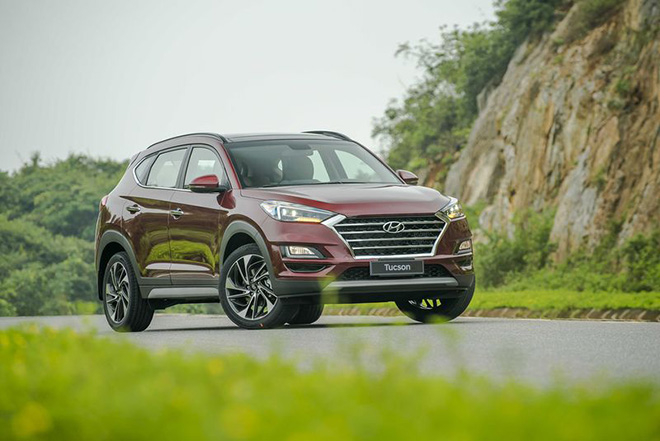 Hyundai Tucson giảm giá mạnh lên tới 60 triệu đồng trong tháng 5 - 2