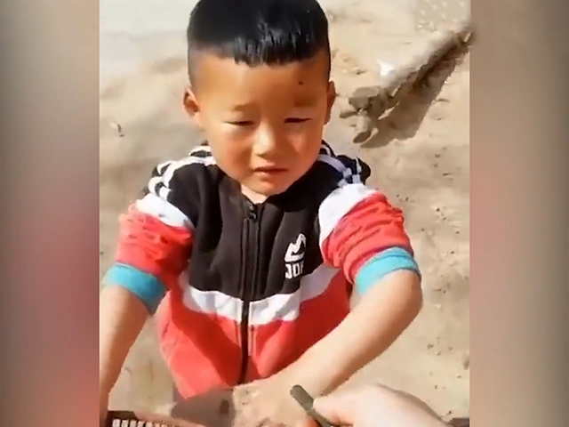 Video Clip Cười - Thứ này là "nỗi ám ảnh" của những đứa trẻ