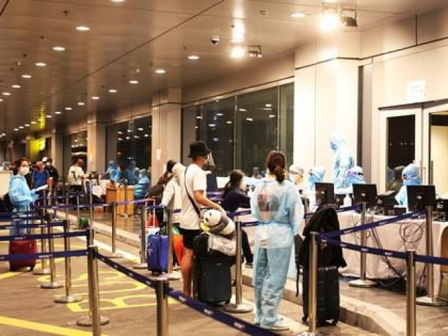 Tin tức trong ngày - 161 người về từ Mỹ cách ly tại Quân đoàn 1 âm tính với virus SARS-CoV-2