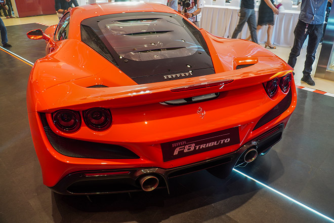 Doanh nhân Quốc Cường tậu thêm siêu xe Ferrari F8 Tributo - 11